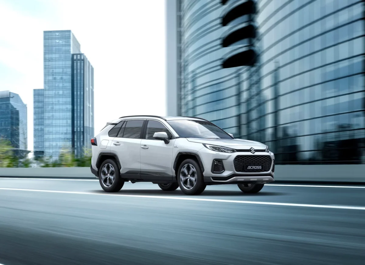 Suzuki Across : Le SUV Parfait pour Aventure et Confort - Suzuki Across